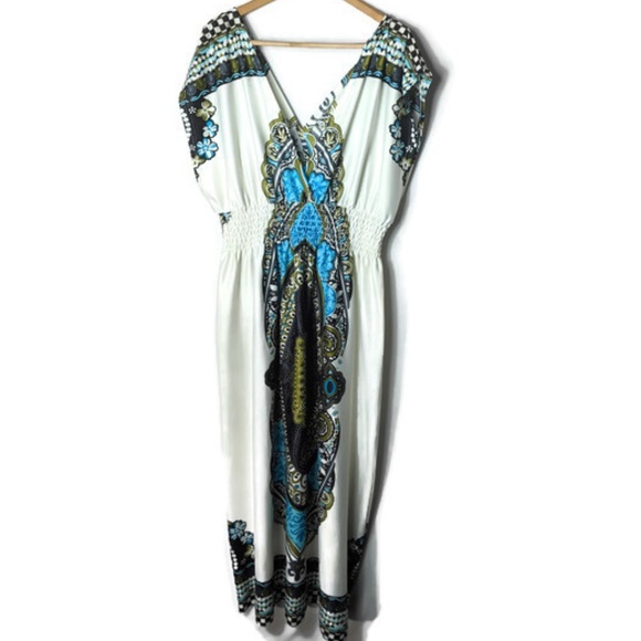 Metropolitan Dresses & Skirts - Deep V Maxi Dress